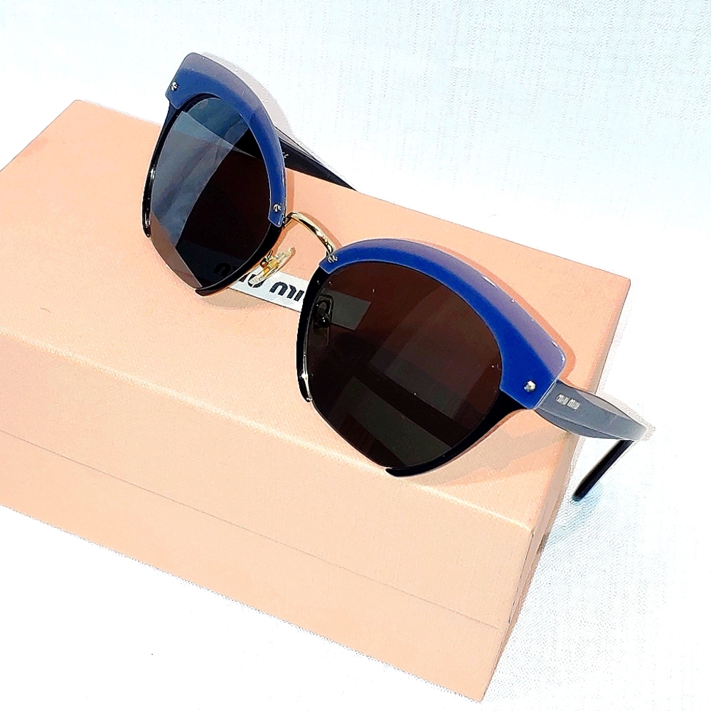 🎉2X Host Pick🎉Miu Miu 53MM Cat Eye Sunglasses - Picture 10 of 11